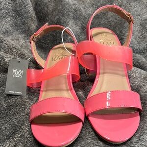 Vibrant Pink Minimalist Flat Sandals